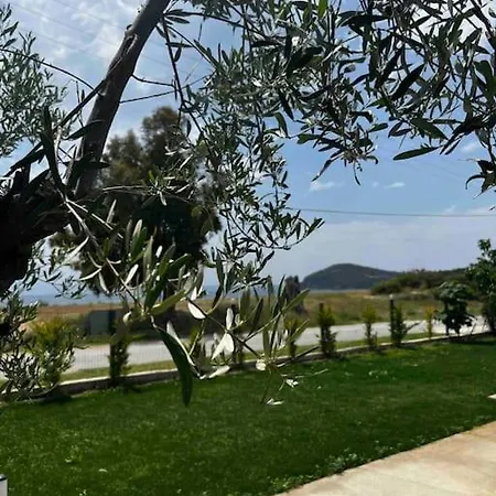 Hébergement de vacances •naiades Villas•meliti• Ladhario