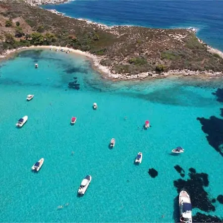 Hébergement de vacances •naiades Villas•meliti• *