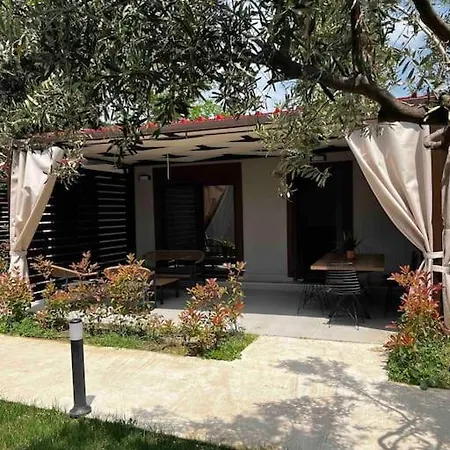 •naiades Villas•meliti• Hébergement de vacances *
