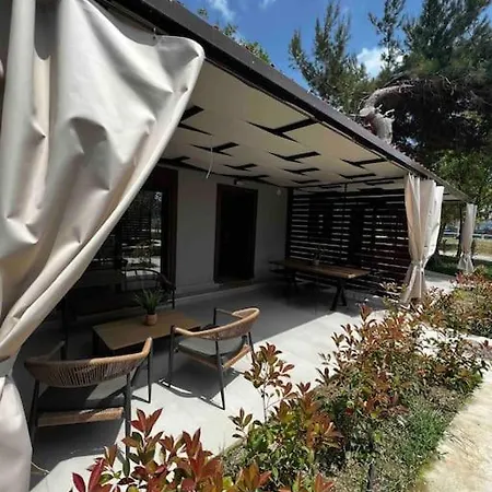Hébergement de vacances •naiades Villas•meliti• *